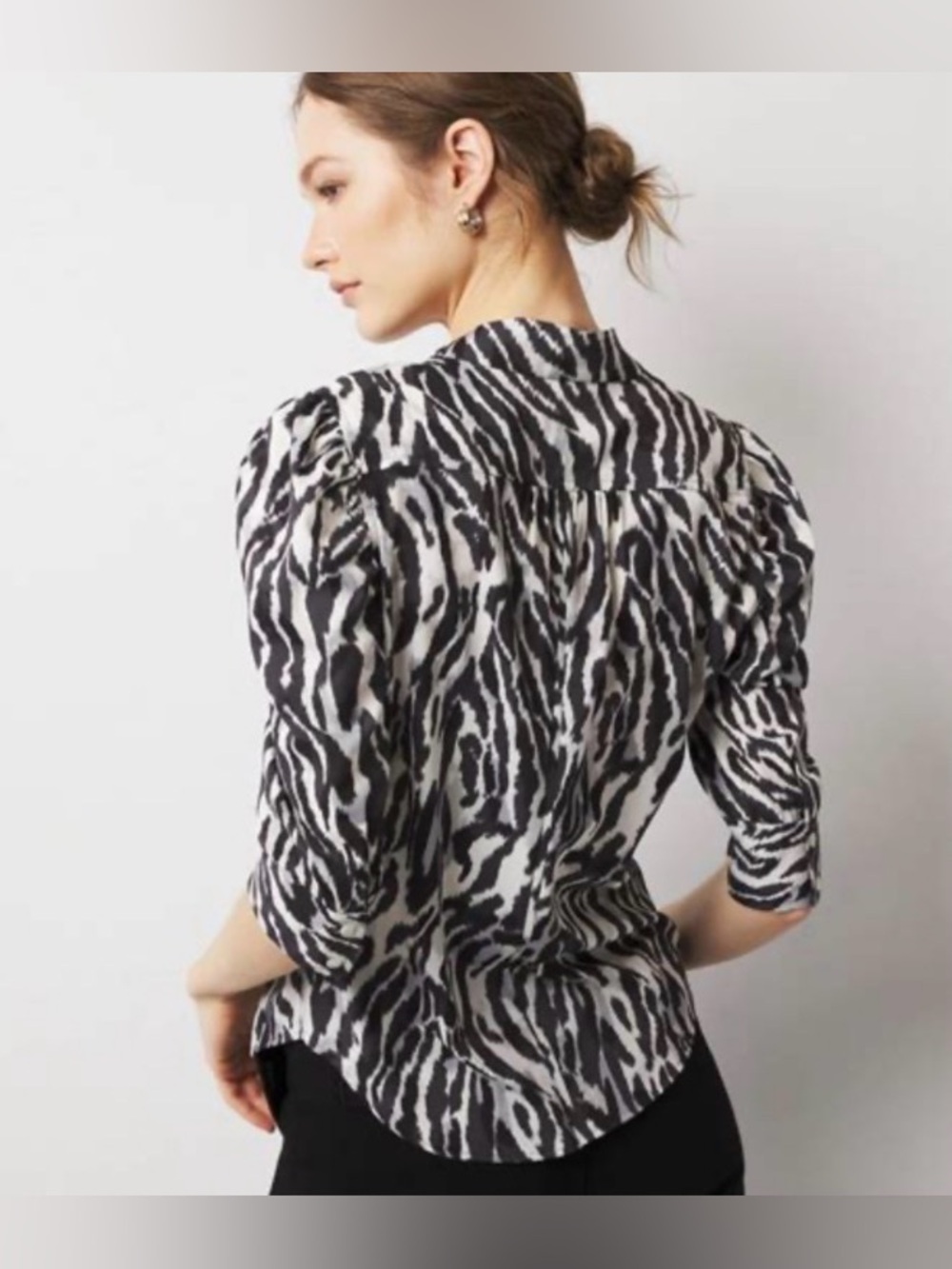 WHBM Zebra Ruched Sleeve Shirt - size 8